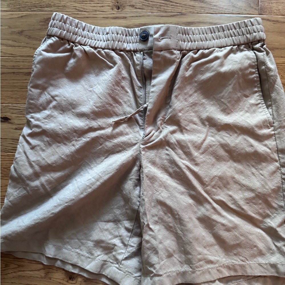 Ami Tan Bermudas with Elastic Waistband